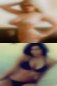 Housewife build naked woman looks average for sex.